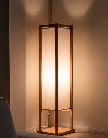 Lampa podłogowa Cień Drewna