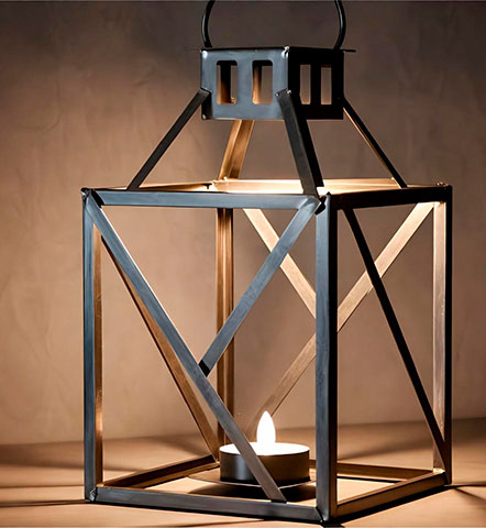 Lampion dekoracyjny Hollow Cube